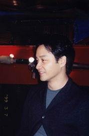 张国荣生活照,张国荣生活照中的经典瞬间